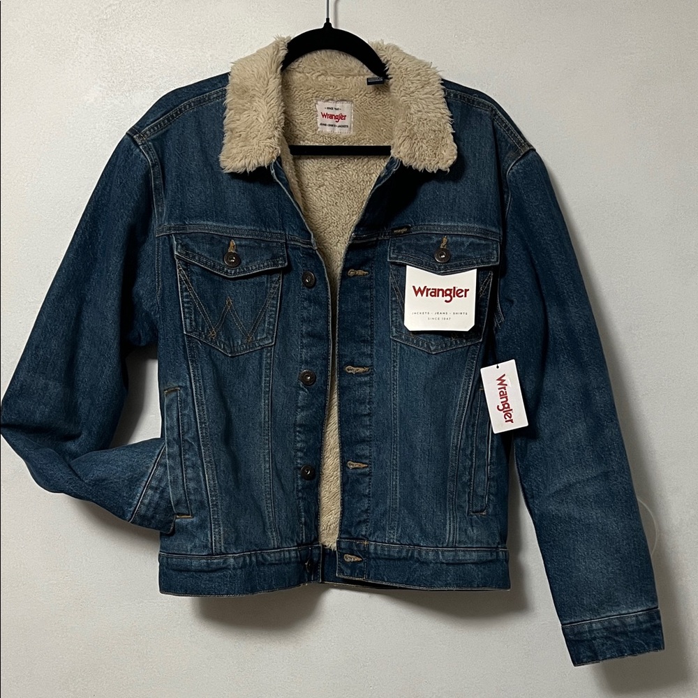 NWT Wrangler Blue Denim Jacket with Cream Sherpa Lining